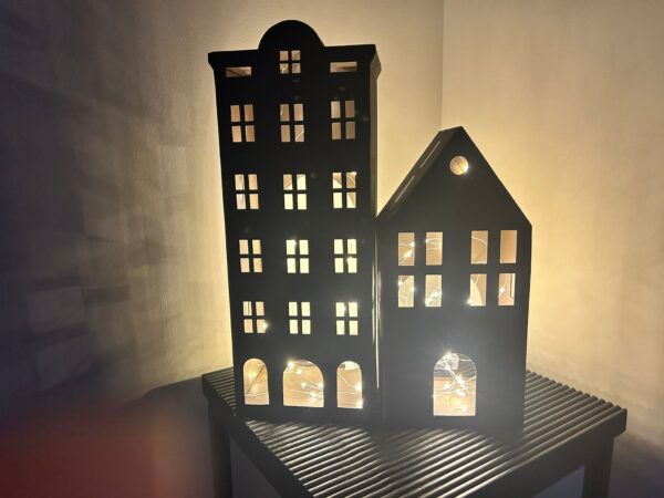 Decoratie huisje Bruin 30cm