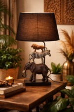 Tafellamp Dierenstapel met Olifant Zebra & Leeuw – Polyresin – E27 – 70 cm