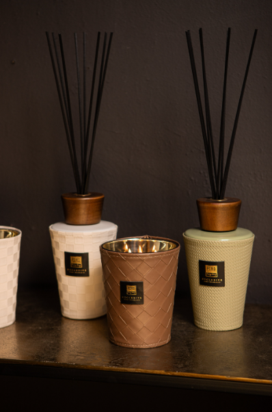 PTMD Exclusive Geurkaars Oakwood & Blackcurrant – 900 gr