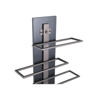 Brendan Brown stalen wand wijnrek met 5 lagen. Handgemaakt metalen wijnrek in bruine industriële stijl, ruimtebesparend en ideaal voor keuken of eetkamer.